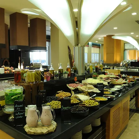 Radisson Blu & 5*