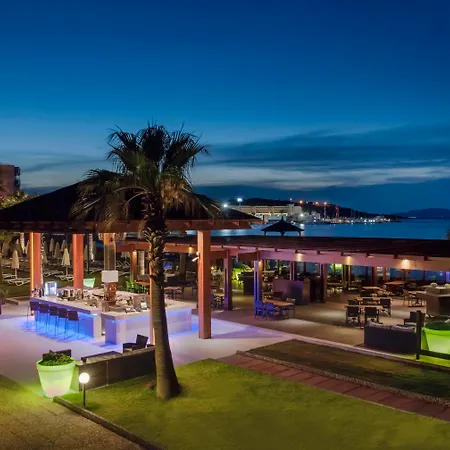 Radisson Blu & 5*
