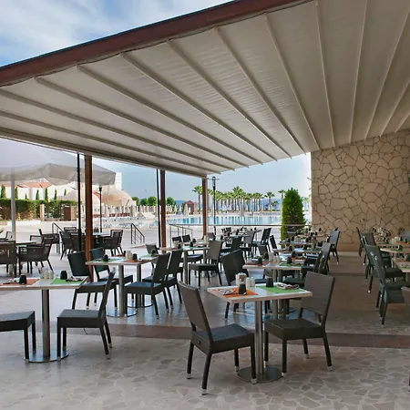 Radisson Blu & 5*
