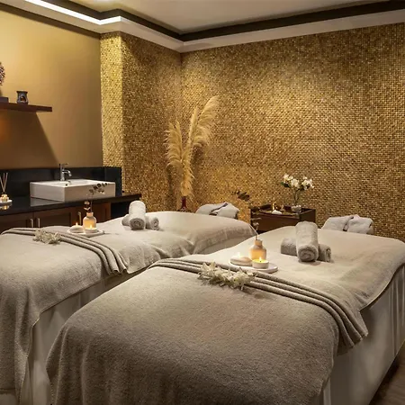 Θέρετρο Radisson Blu & 5*