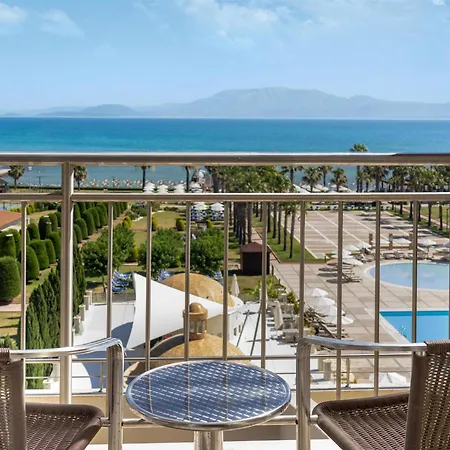 Θέρετρο Radisson Blu &