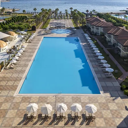 Radisson Blu & 5*