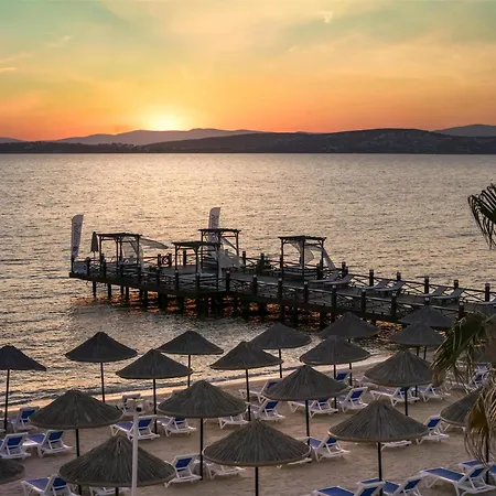 Radisson Blu & Θέρετρο