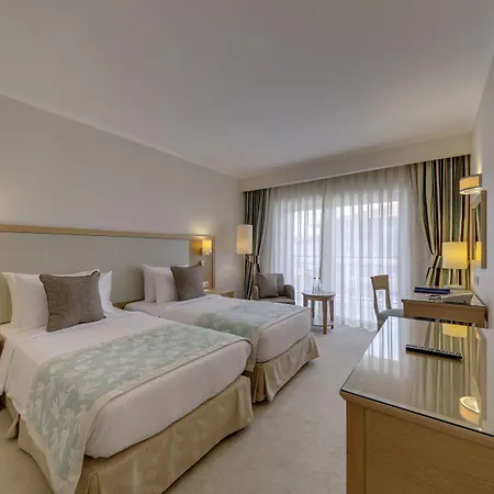 Radisson Blu & Θέρετρο Çeşme