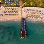 Resort Radisson Blu &