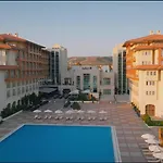 라디슨 블루 앤드 스파 체스메 리조트 Çeşme
