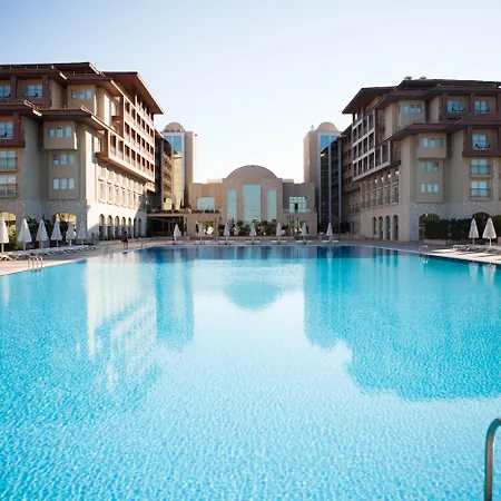 Radisson Blu & 5*
