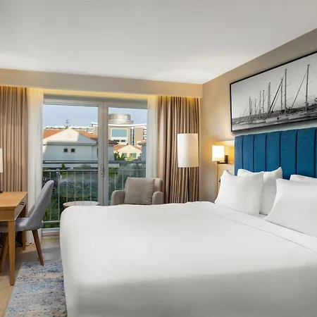 Radisson Blu & 5* Cesme
