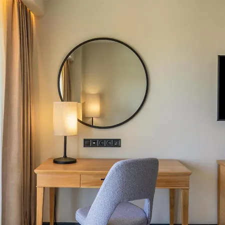 Radisson Blu &