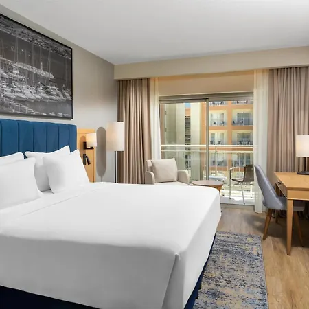 Radisson Blu & 5* Cesme
