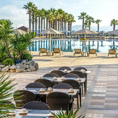 Radisson Blu & 5* Кешме