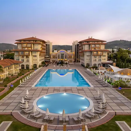 وسبا راديسون بلو جيسمي منتجع