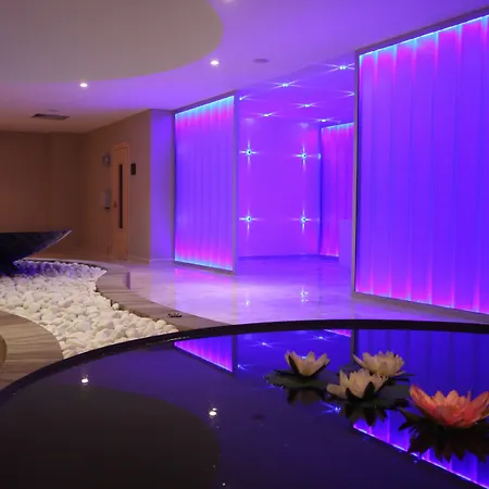 Radisson Blu & 5* Cesme